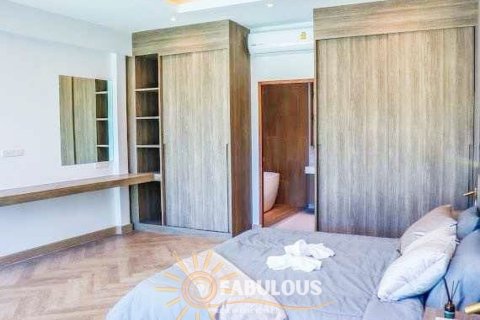 Villa in Rawai, Thailand 3 bedrooms № 179291 - photo 5