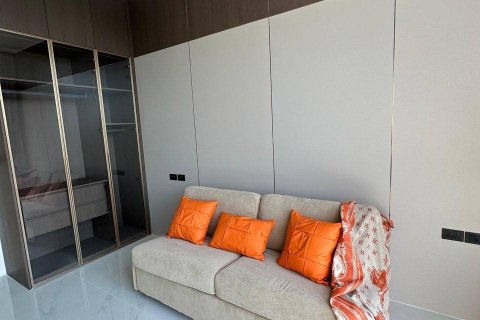 Chalet de 4 dormitorios en Pattaya, Tailandia № 173954 - foto 7