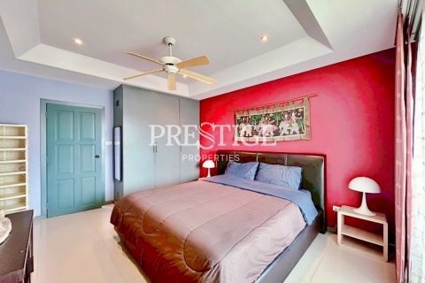 Condominio de 1 dormitorio en Pattaya, Tailandia № 209047 - foto 11