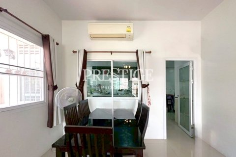 Casa de 2 dormitorios en Pattaya, Tailandia № 209046 - foto 4