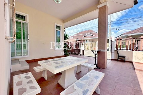 Casa de 2 dormitorios en Pattaya, Tailandia № 209046 - foto 12
