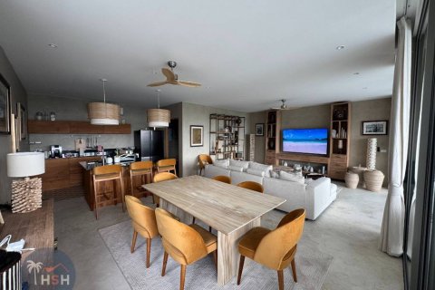 Chalet de 4 dormitorios en Ko Samui, Tailandia № 179897 - foto 4