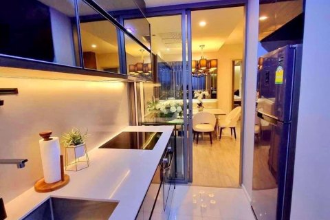 Condominio de 2 dormitorios en Sathon, Bangkok, Tailandia № 53963 - foto 2