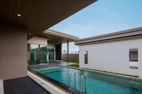 Villa in Pattaya, Thailand 3 bedrooms № 176823