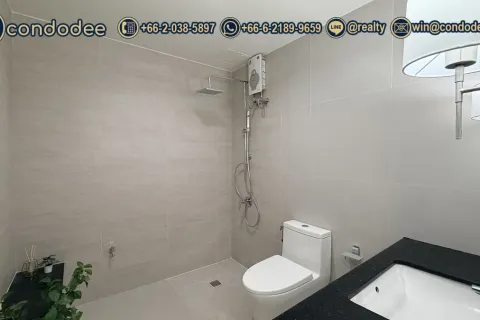 Condominio de 2 dormitorios en Watthana, Bangkok, Tailandia № 202305 - foto 13