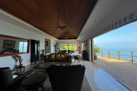 Chalet de 5 dormitorios en Surat Thani, Tailandia № 115468 - foto 9