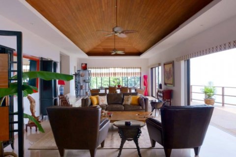 Chalet de 5 dormitorios en Surat Thani, Tailandia № 115468 - foto 10