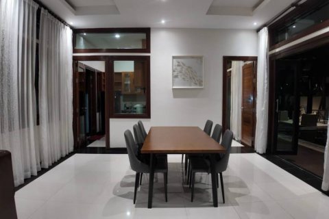 Chalet de 4 dormitorios en Phuket, Tailandia № 115471 - foto 6