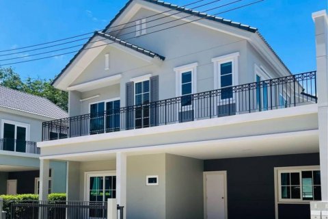 Casa de 3 dormitorios en Phuket, Tailandia № 115469