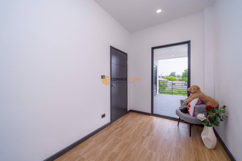 Estudio en Pattaya, Tailandia № 152581 - foto 18
