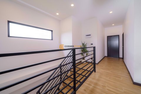 Estudio en Pattaya, Tailandia № 152581 - foto 17