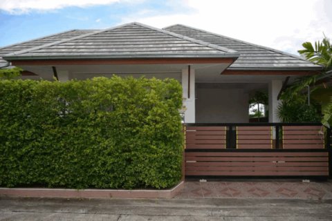 Casa de 2 dormitorios en Jomtien Beach, Pattaya, Tailandia № 202745 - foto 3
