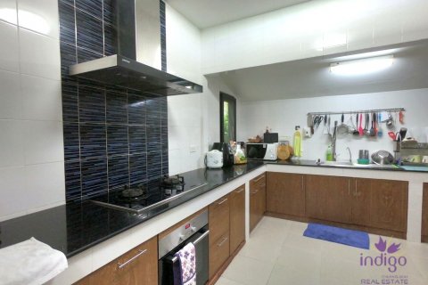 Casa de 4 dormitorios en Saraphi, Tailandia № 55377 - foto 5