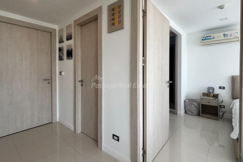 Condominio de 1 dormitorio en Pattaya, Tailandia № 194704 - foto 3