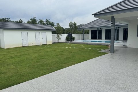 Chalet de 4 dormitorios en Prachuap Khiri Khan, Tailandia № 146800 - foto 3