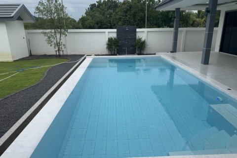 Chalet de 4 dormitorios en Prachuap Khiri Khan, Tailandia № 146801 - foto 5