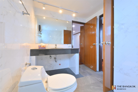 Condominio de 3 dormitorios en Bangkok, Tailandia № 194592 - foto 10