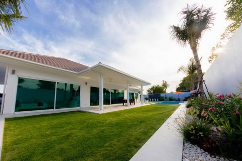 Casa de 3 dormitorios en Hua Hin, Tailandia № 66460 - foto 3
