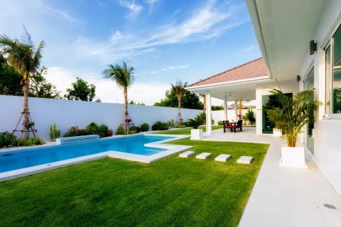 Casa de 3 dormitorios en Hua Hin, Tailandia № 66460 - foto 2