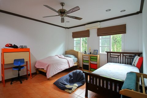 Casa de 4 dormitorios en Pattaya, Tailandia № 66461 - foto 7