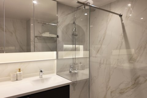 Condo in Bangkok, Thailand, 1 bedroom № 156321 - photo 11