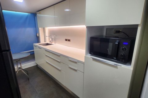 Condo in Bangkok, Thailand, 4 bedrooms  № 156320 - photo 6
