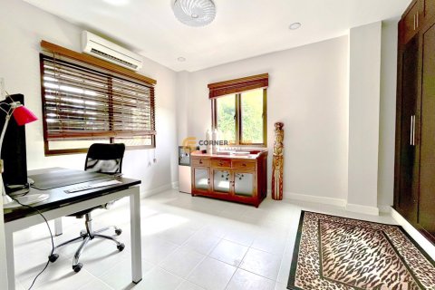 Studio dans le Condo sur Jomtien Beach, Pattaya, Thaïlande № 156322 - photo 6