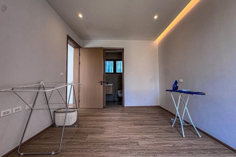 Chalet de 3 dormitorios en Phuket, Tailandia № 170658 - foto 15