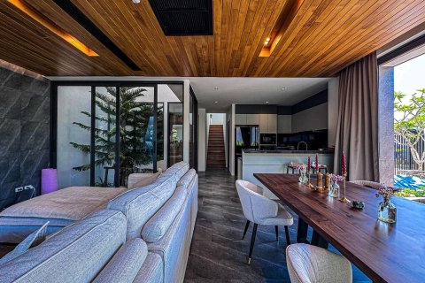 Chalet de 3 dormitorios en Phuket, Tailandia № 170658 - foto 17