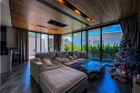 Chalet de 3 dormitorios en Phuket, Tailandia № 170658 - foto 18