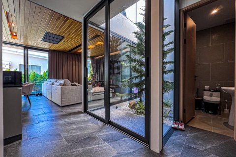 Chalet de 3 dormitorios en Phuket, Tailandia № 170658 - foto 26
