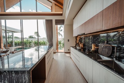 Chalet de 3 dormitorios en Bang Tao, Tailandia № 71552 - foto 2