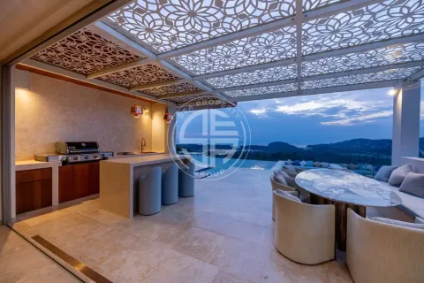 Chalet de 3 dormitorios en Layan Beach, Tailandia № 190612 - foto 22