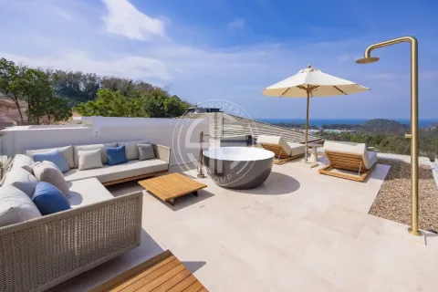 Chalet de 3 dormitorios en Layan Beach, Tailandia № 190612 - foto 20