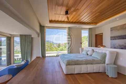 Chalet de 3 dormitorios en Layan Beach, Tailandia № 190612 - foto 11