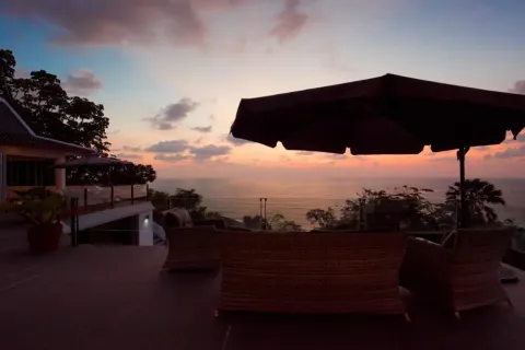 Chalet de 5 dormitorios en Phuket, Tailandia № 190610 - foto 18