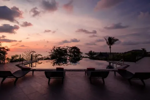 Chalet de 5 dormitorios en Phuket, Tailandia № 190610 - foto 17