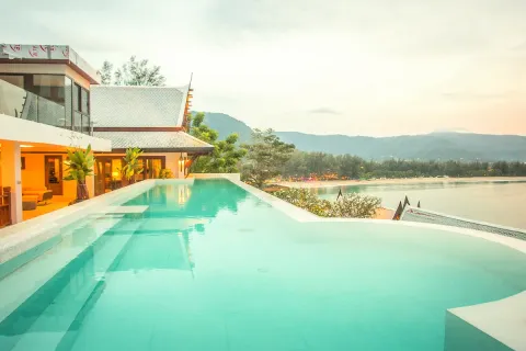 Chalet de 6 dormitorios en Kamala, Tailandia № 190611 - foto 8