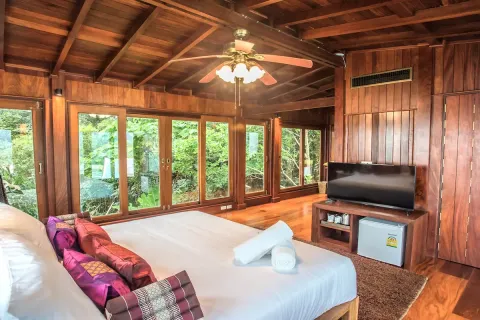 Chalet de 6 dormitorios en Kamala, Tailandia № 190611 - foto 23