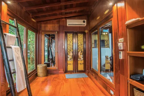 Chalet de 6 dormitorios en Kamala, Tailandia № 190611 - foto 15