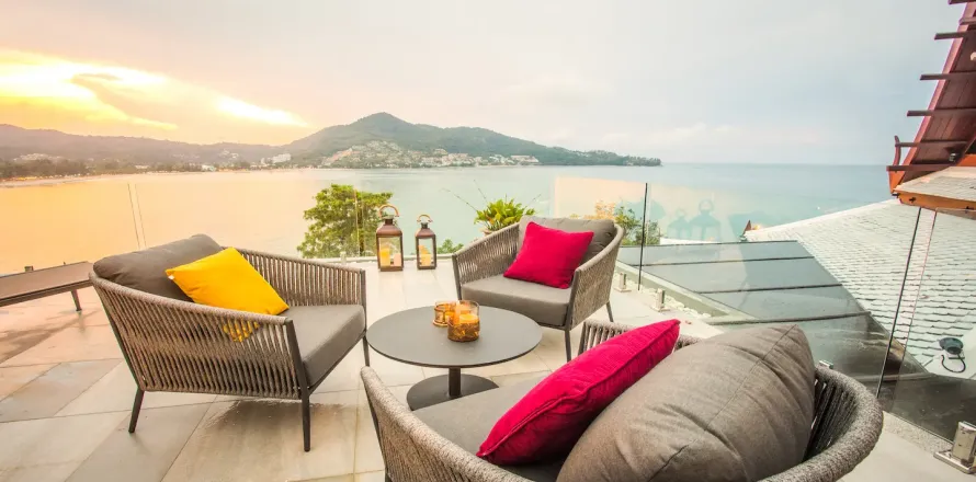 Chalet de 6 dormitorios en Kamala, Tailandia № 190611