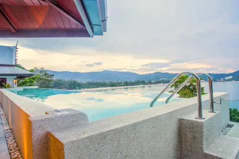 Chalet de 6 dormitorios en Kamala, Tailandia № 190611 - foto 16