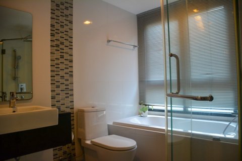 Condominio de 2 dormitorios en Bangkok, Tailandia № 66128 - foto 12
