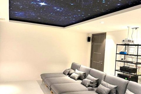 Casa de 6 dormitorios en Pattaya, Tailandia № 47350 - foto 7