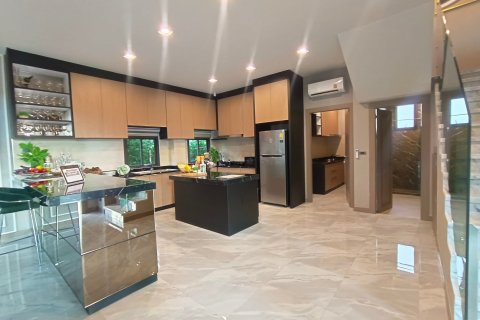 Casa de 3 dormitorios en Thailand, Tailandia № 157589 - foto 17