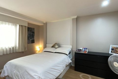 Condominio de 3 dormitorios en Bangkok, Tailandia № 143181 - foto 4