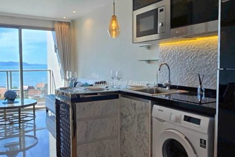 Condominio de 1 dormitorio en Bang Lamung, Tailandia № 157412 - foto 6