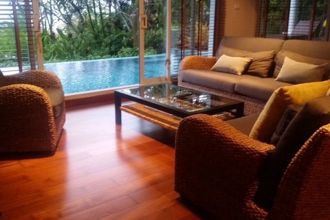 Chalet de 4 dormitorios en Kathu, Tailandia № 141204 - foto 8