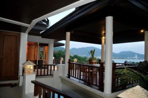 Chalet de 4 dormitorios en Kathu, Tailandia № 141204 - foto 7