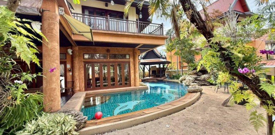 Chalet de 4 dormitorios en Pattaya, Tailandia № 172707